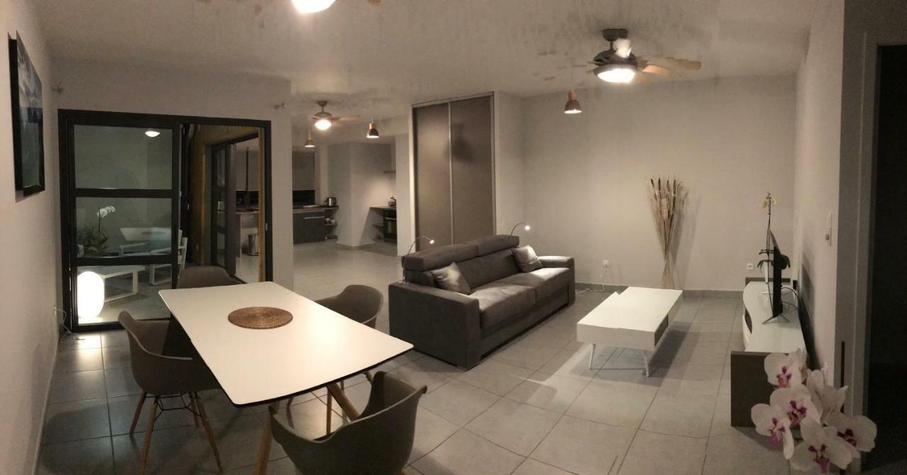 100 Rue Suffren Apartment Saint Pierre Bagian luar foto