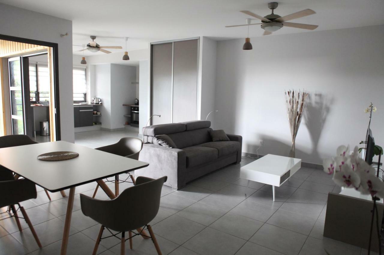 100 Rue Suffren Apartment Saint Pierre Bagian luar foto