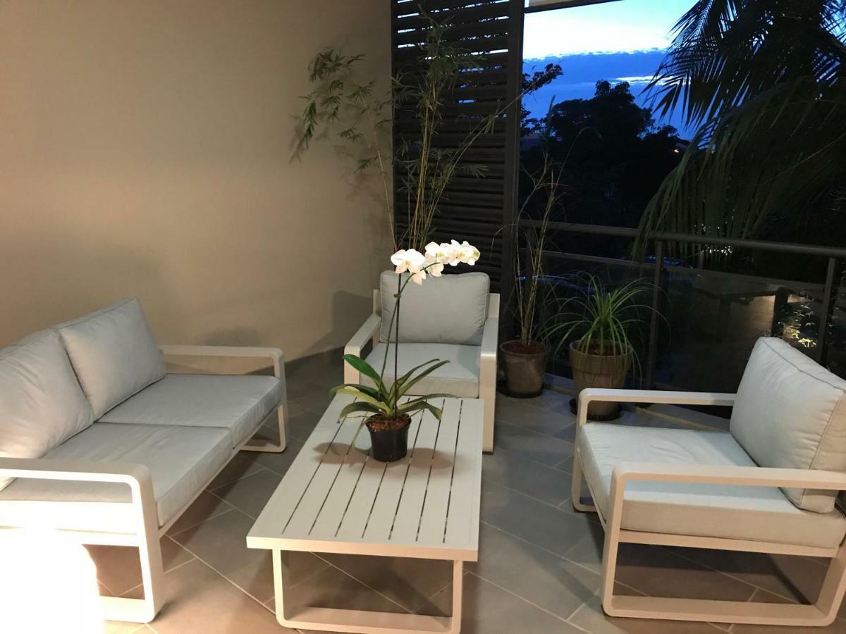 100 Rue Suffren Apartment Saint Pierre Bagian luar foto